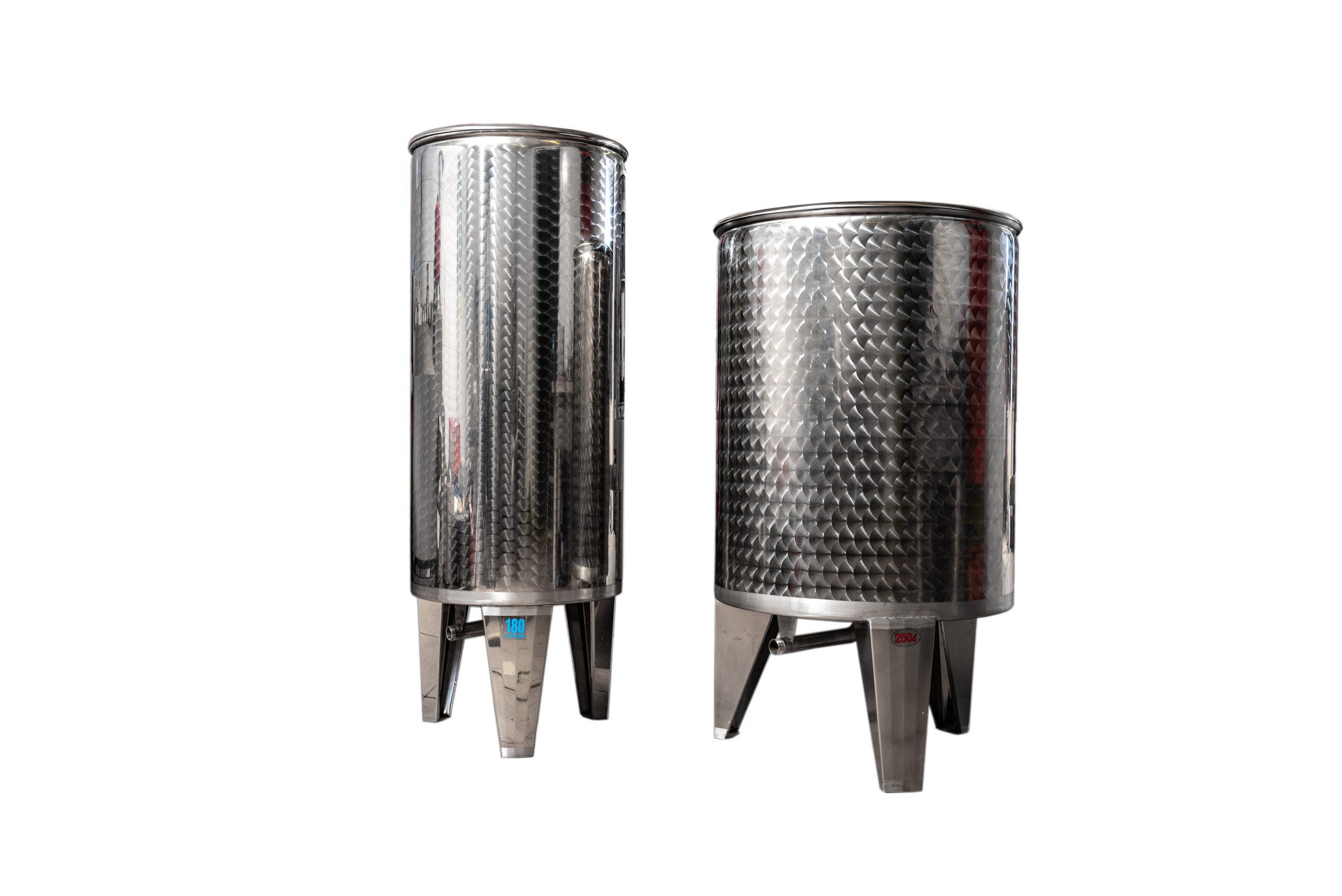 Stainless steel tanks with different sizes