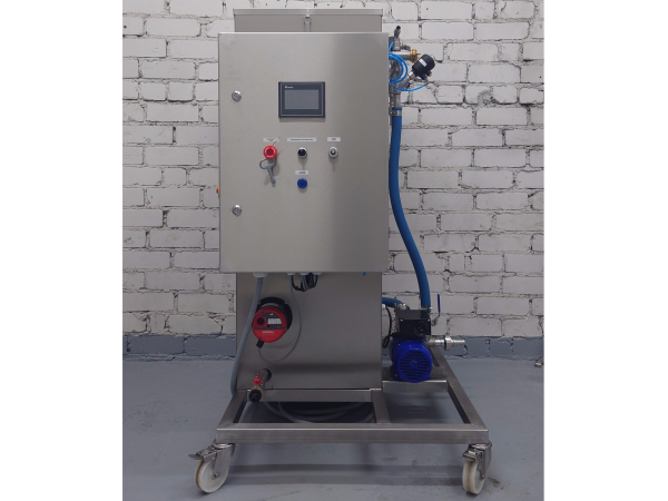 Electric pasteurizer for heating various liquids