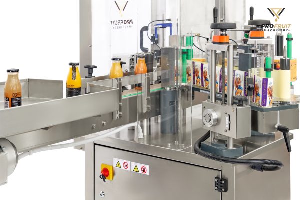 Sei-automatic bottle labeling machine