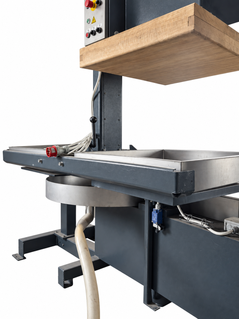 Rotary cage table and juice collection trays of pack press
